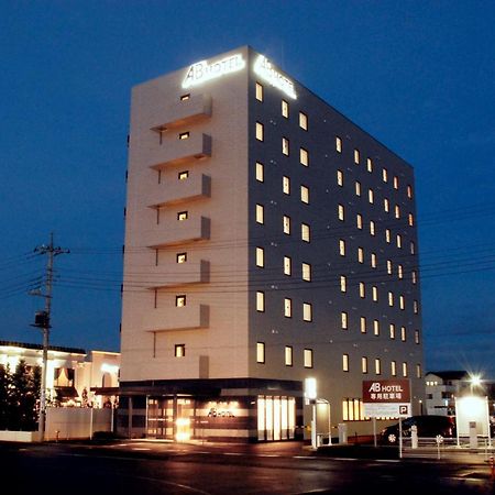 Ab Hotel Isesaki Екстериор снимка