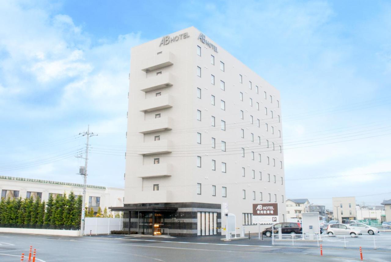 Ab Hotel Isesaki Екстериор снимка