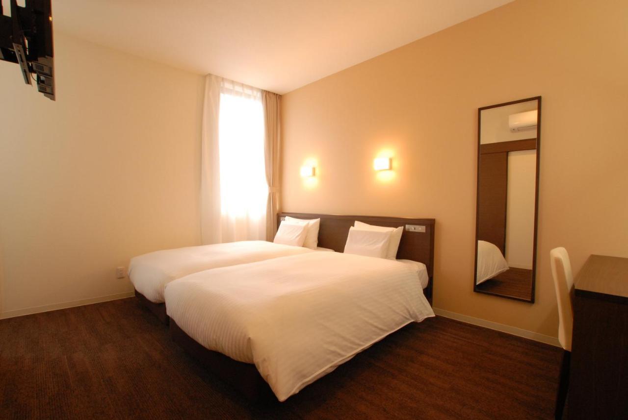 Ab Hotel Isesaki Екстериор снимка