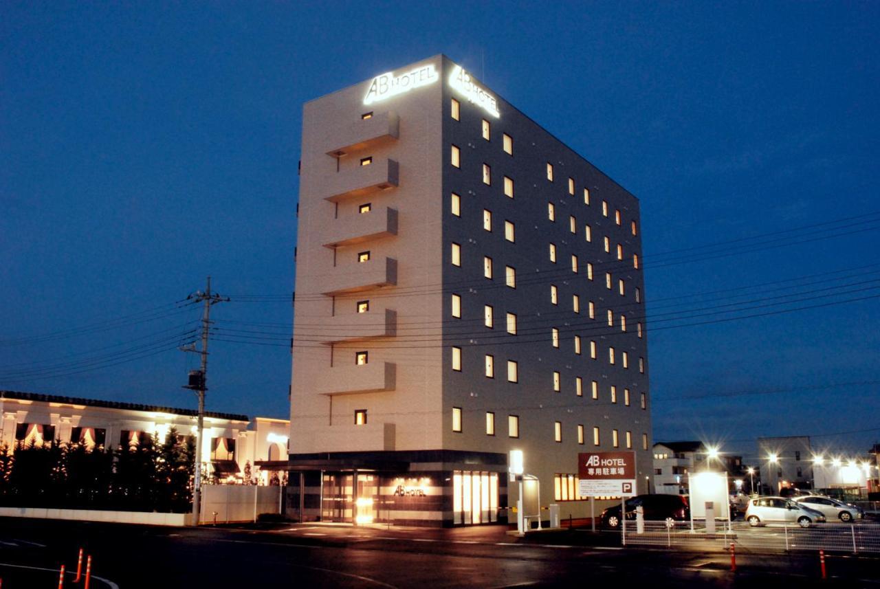 Ab Hotel Isesaki Екстериор снимка